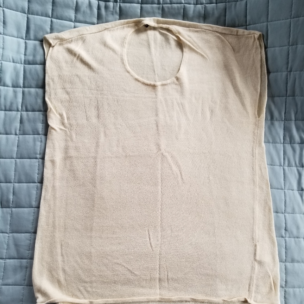 Sleeveless sweater